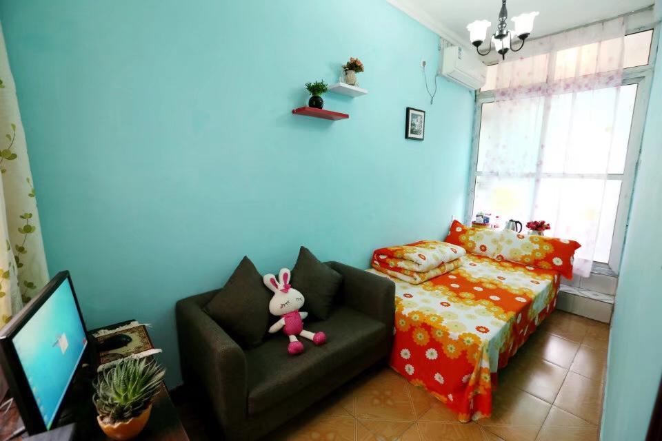 Fenghuang Little Bear Family Guest House Bagian luar foto